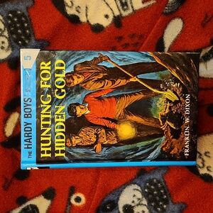 Hunting for Hidden Gold Hardy Boys Mystery by Franklin w. Dixon hard back book
